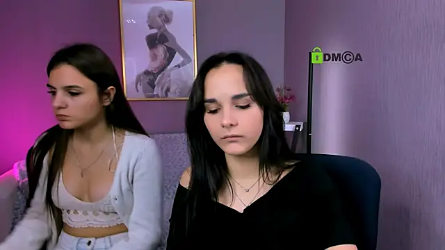 ariana ross7 online show from November 13, 2025, 8:19 pm