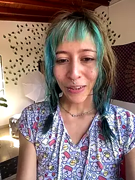 Snapshot of Nymphel1Moth chatting on November 7, 2025, 2:39 pm Nymphel1Moth online show from November 7, 2025, 2:39 pm