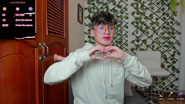 bellmontneon online show from November 18, 2025, 11:36 am