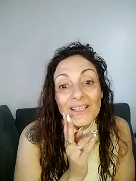 Snapshot of dulcefanny chatting on September 30, 2025, 1:05 pm dulcefanny online show from September 30, 2025, 1:05 pm