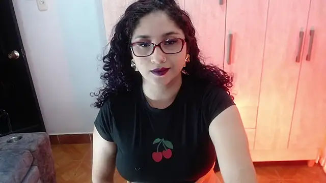 Gia Dior online show from October 24, 2025, 11:34 pm