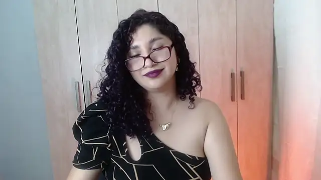 Gia Dior online show from October 30, 2025, 12:12 am