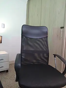 Snapshot of AllexJacob chatting on April 6, 2026, 1:12 pm AllexJacob online show from April 6, 2026, 1:12 pm