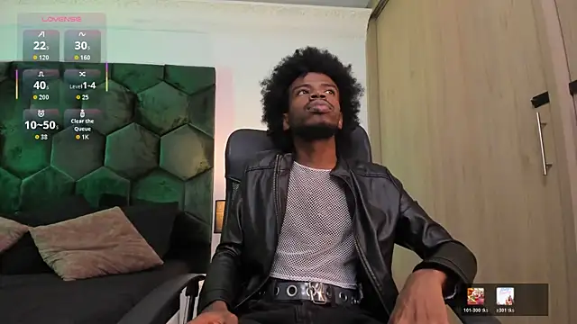 Snapshot of AllexJacob chatting on April 14, 2026, 10:27 pm AllexJacob online show from April 14, 2026, 10:27 pm