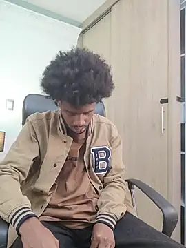 Snapshot of AllexJacob chatting on April 15, 2026, 1:29 pm AllexJacob online show from April 15, 2026, 1:29 pm