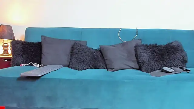 Snapshot of Charliejones_ chatting on February 10, 2026, 11:20 pm Charliejones online show from February 10, 2026, 11:20 pm