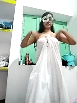 ms-naina online show from November 16, 2025, 8:47 pm