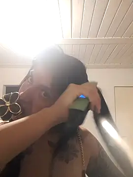 gabii hardy online show from April 1, 2026, 9:32 am