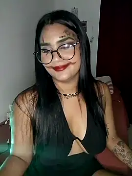 Renata Zoe online show from October 31, 2025, 2:45 am