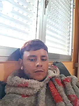 Meenlove online show from September 22, 2025, 11:45 am