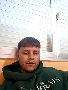 Meenlove online show from September 24, 2025, 7:33 am