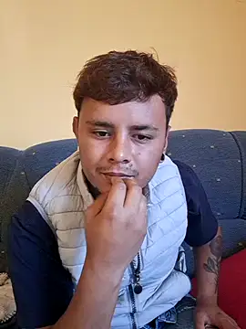 Meenlove online show from October 6, 2025, 8:45 am