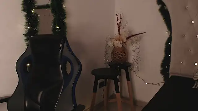 SalvadorFit online show from December 19, 2025, 9:11 pm