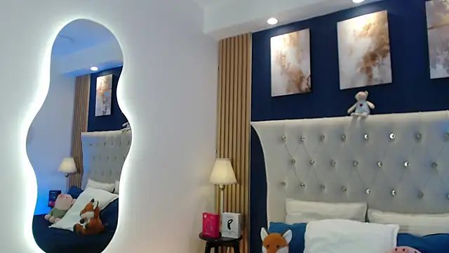 Snapshot of SalvadorFit chatting on February 15, 2026, 8:49 pm SalvadorFit online show from February 15, 2026, 8:49 pm