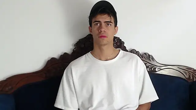 Snapshot of cody_pipper_ chatting on October 26, 2025, 2:45 pm cody pipper  online show from October 26, 2025, 2:45 pm