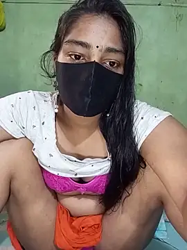 Snapshot of Cute_Couple59 chatting on June 9, 2026, 8:15 am Cute Couple59 online show from June 9, 2026, 8:15 am