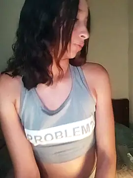 Vale stone  online show from October 18, 2025, 5:10 am