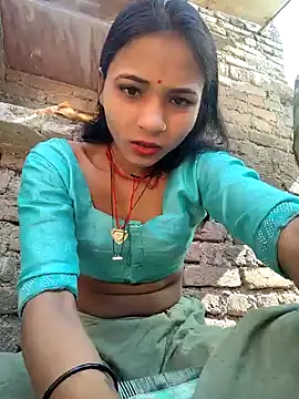Snapshot of R_Roshni chatting on April 21, 2026, 9:59 am R Roshni online show from April 21, 2026, 9:59 am