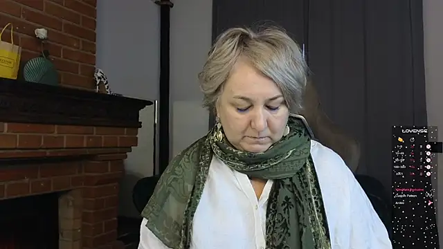 Marta Wils online show from October 4, 2025, 1:25 am