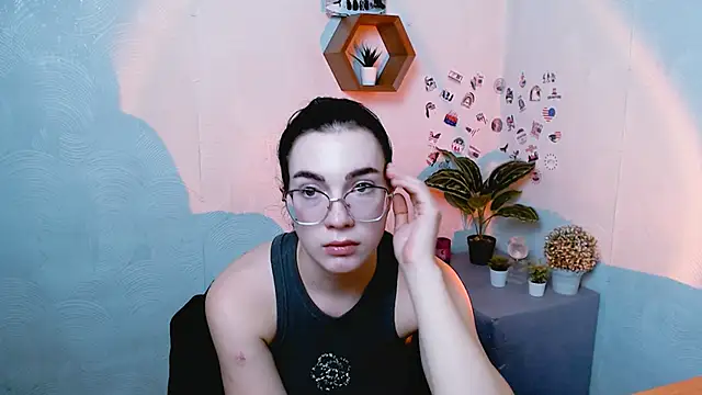 Snapshot of MiraBabe_ chatting on September 19, 2025, 11:44 am MiraBabe  online show from September 19, 2025, 11:44 am