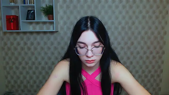 Snapshot of MiraBabe_ chatting on September 24, 2025, 5:33 am MiraBabe  online show from September 24, 2025, 5:33 am