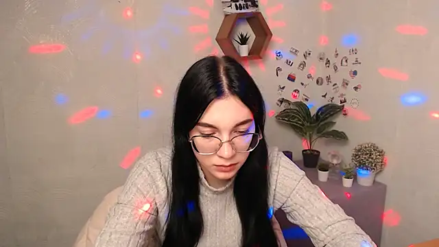 Snapshot of MiraBabe_ chatting on October 6, 2025, 8:34 am MiraBabe  online show from October 6, 2025, 8:34 am