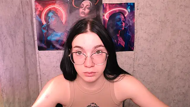 Snapshot of MiraBabe_ chatting on October 16, 2025, 7:31 am MiraBabe  online show from October 16, 2025, 7:31 am