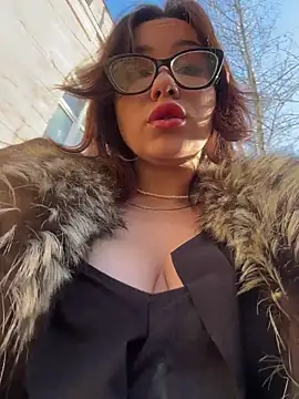 DeliceMaya online show from October 25, 2025, 7:16 am