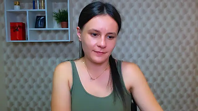 Snapshot of EvelinaMiss_ chatting on October 12, 2025, 12:26 pm EvelinaMiss online show from October 12, 2025, 12:26 pm