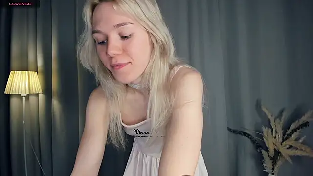 DianeHonnette online show from January 10, 2026, 7:26 pm