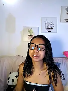 Suzanelee1 online show from October 29, 2025, 2:25 am