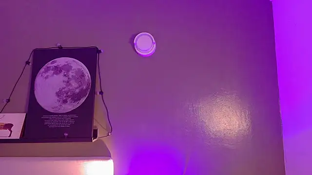 KeendraFox  online show from November 14, 2025, 10:25 am