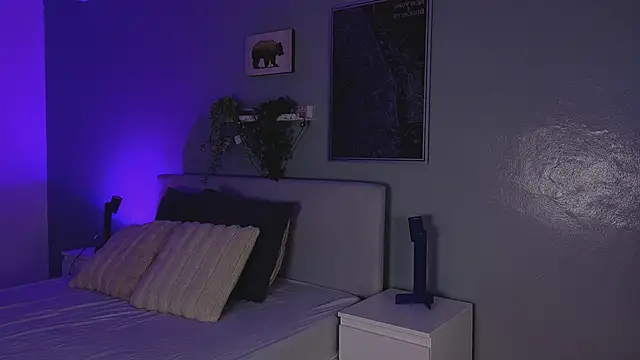 KeendraFox  online show from March 20, 2026, 10:20 am