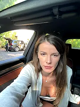 Snapshot of fit_vic chatting on September 24, 2025, 8:06 am fit vic online show from September 24, 2025, 8:06 am