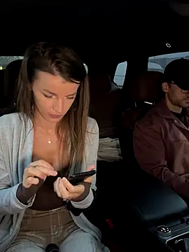 Snapshot of fit_vic chatting on October 4, 2025, 4:21 am fit vic online show from October 4, 2025, 4:21 am