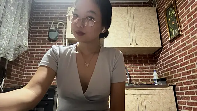 Snapshot of EmmaLeexth chatting on September 27, 2025, 1:16 pm EmmaLeexth online show from September 27, 2025, 1:16 pm