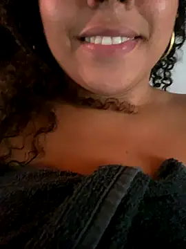 Snapshot of seusegredo___ chatting on October 14, 2025, 6:52 pm seusegredo    online show from October 14, 2025, 6:52 pm