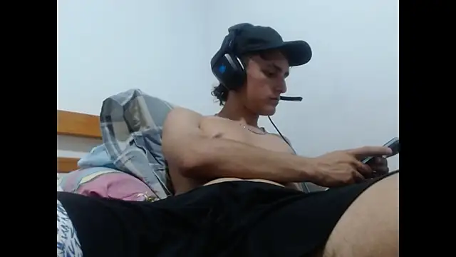 NicoFlame0907 online show from October 22, 2025, 5:19 am