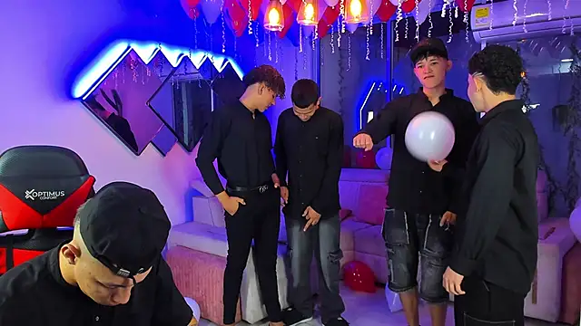 Houseofwarrios online show from February 15, 2026, 5:48 am