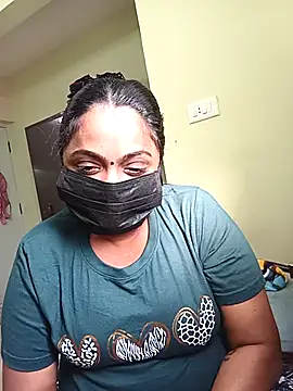 queendivya online show from October 7, 2025, 10:34 am