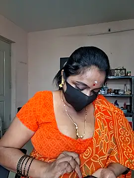 queendivya online show from July 5, 2026, 3:13 am