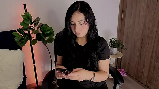 Snapshot of amyross_s1 chatting on February 7, 2026, 1:09 am amyross s1 online show from February 7, 2026, 1:09 am