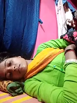 Hot reshmaji online show from November 5, 2025, 9:26 pm