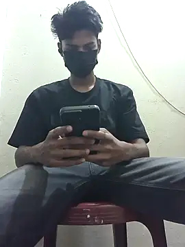 crish09 online show from May 23, 2026, 11:47 am