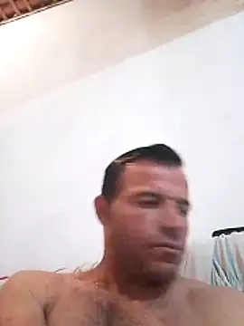 Snapshot of Claudiokkkkk chatting on May 5, 2026, 10:07 pm Claudiokkkkk online show from May 5, 2026, 10:07 pm
