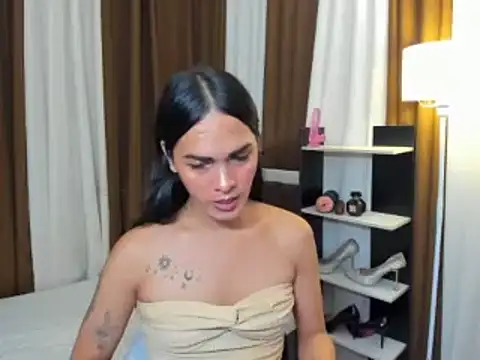 Sedictive Samantha online show from November 24, 2025, 4:23 am