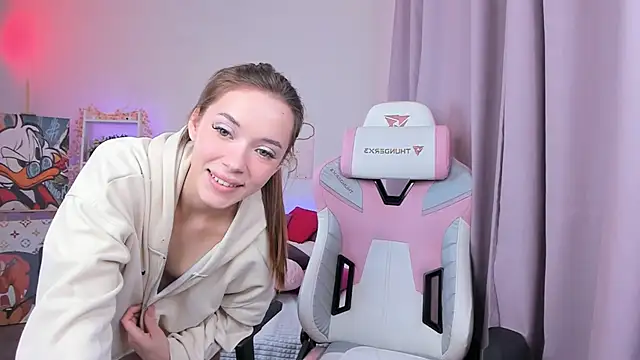 Leri Dells online show from October 10, 2025, 3:05 am