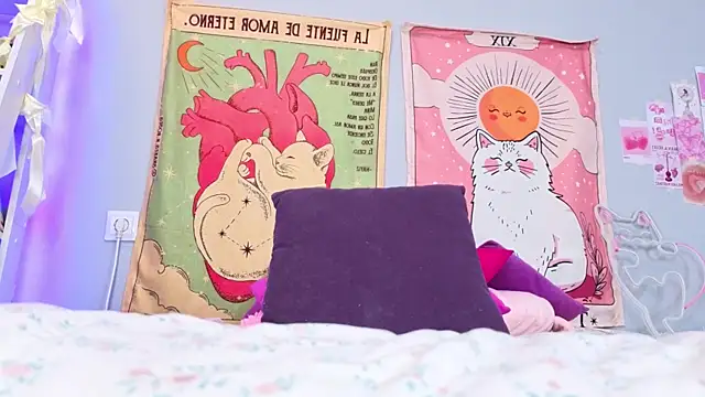 Leri Dells online show from April 14, 2026, 2:06 am