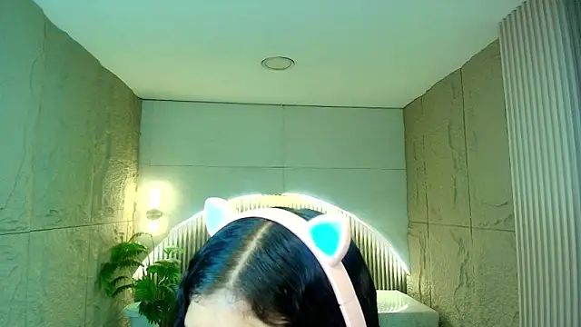 dany r  online show from March 24, 2026, 1:05 pm