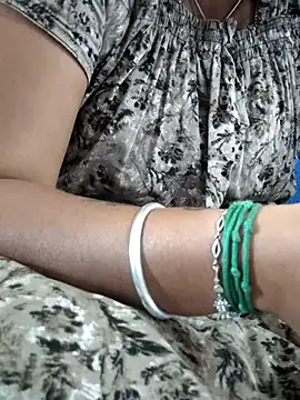 sweetqueen143 online show from October 2, 2025, 5:36 am